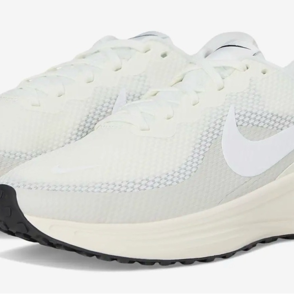 Nike Women's Shoes—Size 7.5